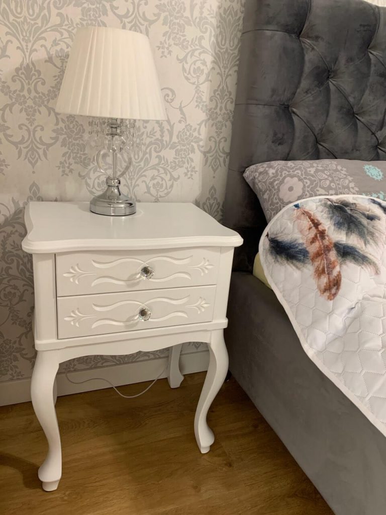 szafka nocna biala stylowa rzezbiona buk - Stylmetdrew